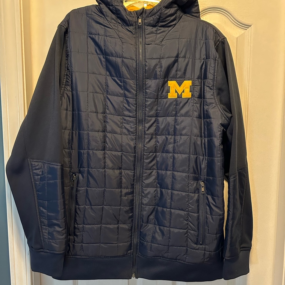 Never worn U of M fleece lined quilted jacket